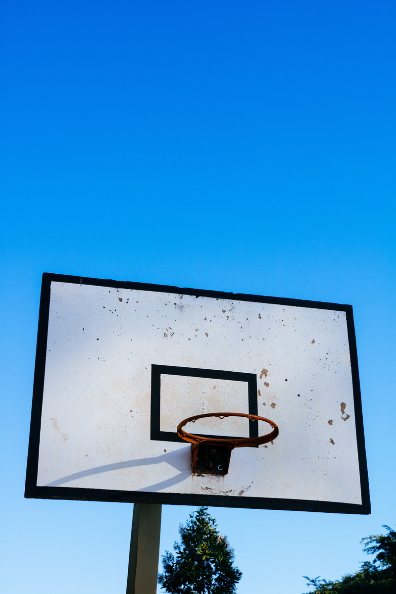 blue, competition, sunny, leisure activity, backboard, white, basketball ring, low angle view, basketball, no people, blank, day, outdoors, sky, 5K, nature