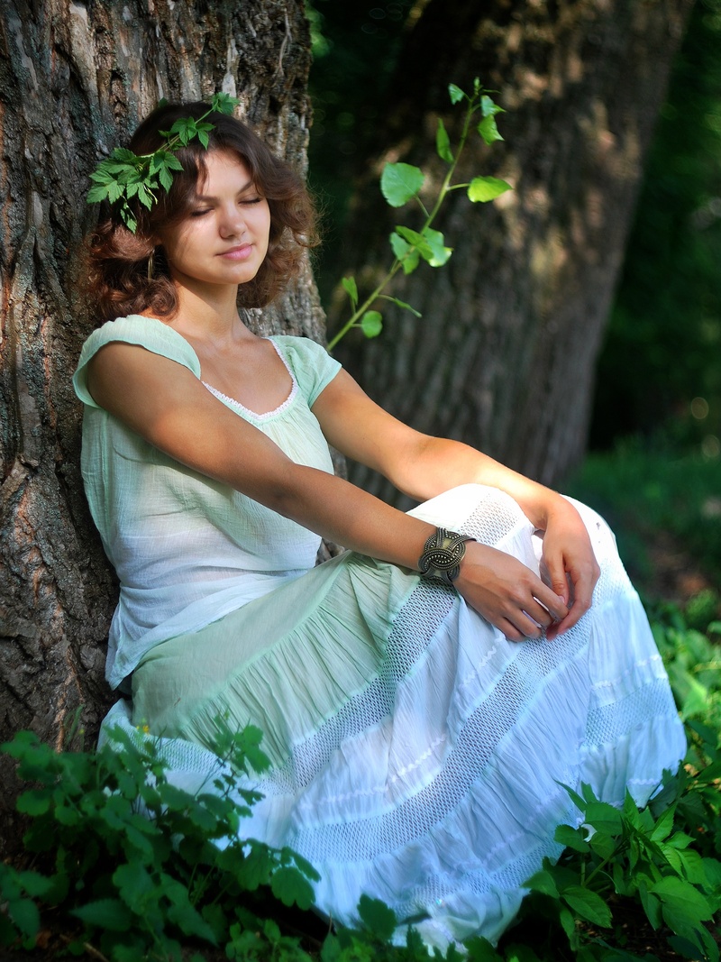 eclectic, ivy, nymph, charm, dress, leaves, cute, elf, nature, forest, hippie, young adult, casual clothing, romantic, one person, contemplation, tree