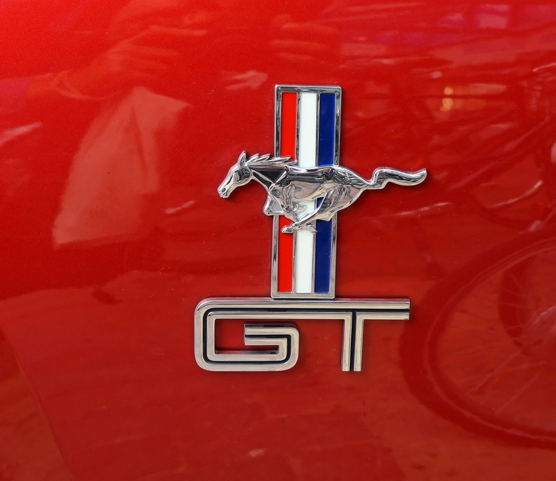 crucifix, mode of transportation, religion, architecture, vehicle, day, paintwork, auto, paint, no people, art and craft, silver colored, wall - building feature
