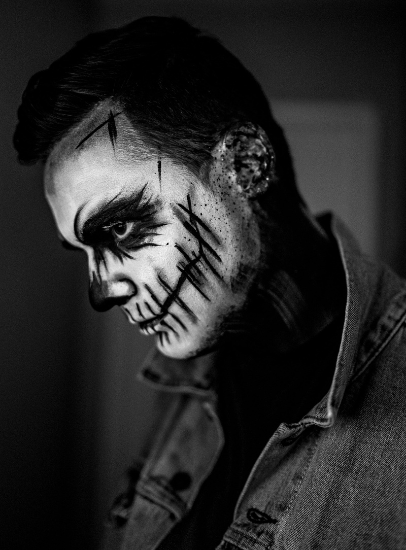 sony, photo, sin city, film, skeleton, ah, adult, headshot, close-up, artist, sony alpha, young adult, las vegas, young men, emotion, looking away, black and white