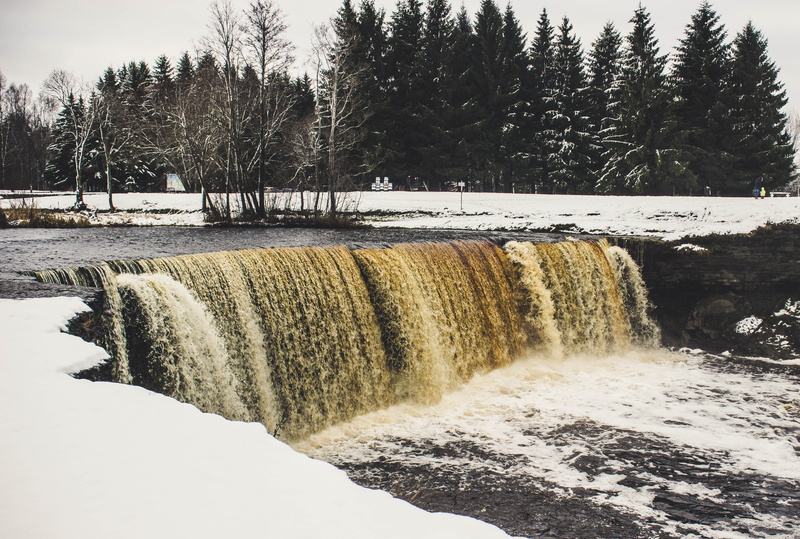 environment, flowing water, cold, hydroelectric power, weather, power in nature, frozen, frosty, snow, beauty in nature, rocks, waterfalls, tree, tranquil scene