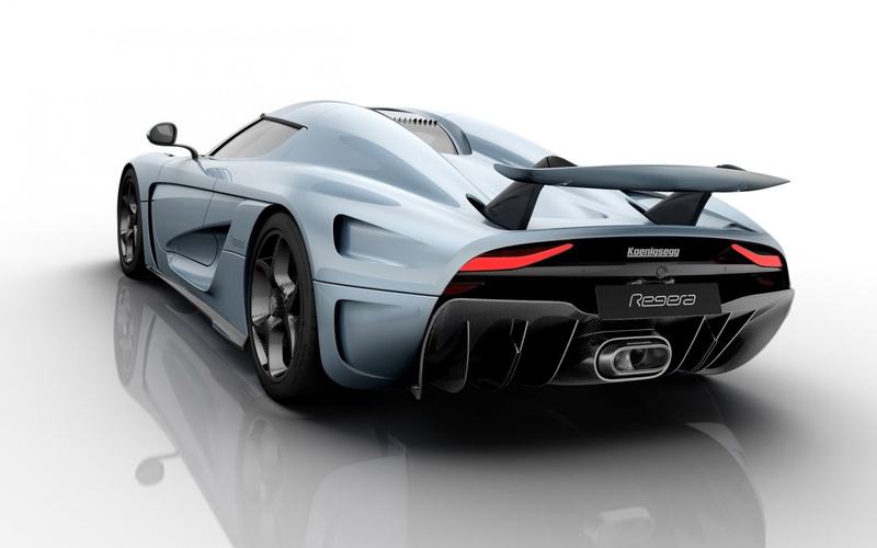 white, motorsport, crash helmet, land Vehicle, supercar, sports Race, gray, car, black Color, koenigsegg, innovation, driving, competition, front View