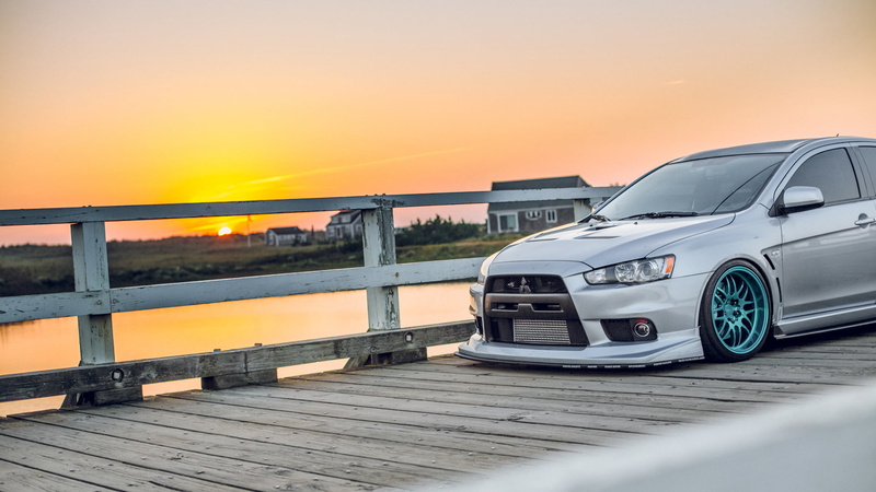 traffic, car, motor Vehicle, architecture, modern, mode of transportation, luxury, mitsubishi lancer evo x, gray, travel, wheel, built structure, sunset