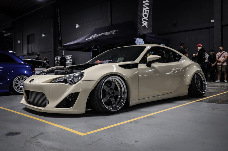 symbol, competition, street, eventcity, mode of transportation, sports car, manchester, city, toyota, sport, slammed, 5K, modern, architecture, retail