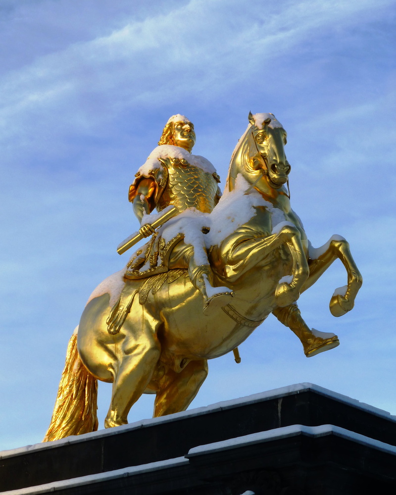 the past, statue, day, sculpture, reiter, female likeness, Rider, dresden, male likeness, human representation, horse, gold, built structure, cloud - sky