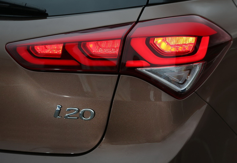 modern, glass - material, communication, outdoors, i20, transportation, luxury, hyundai, tail light, land vehicle, car interior, mode of transportation