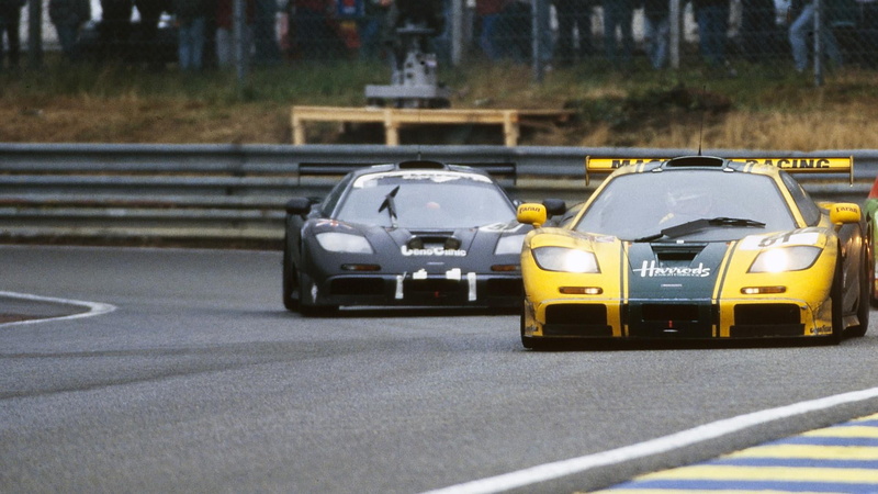 car, motion, f1, no people, toy, on the move, street, day, transportation, road, mclaren, land vehicle, 1080P, f1 gtr, motor vehicle, taxi, traffic, mclaren f1