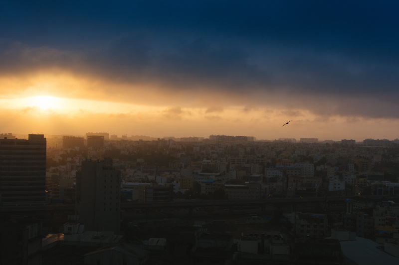 sunlight, apartment, residential district, urban, skyscraper, high angle view, outdoors, cityscape, sun, sunrise, architecture, sky, bommanahalli, sunset