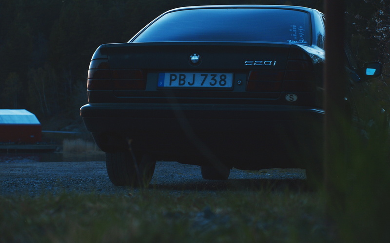 BMW E34 535i, vehicle, BMW E34, grass, car, bmw, 2K