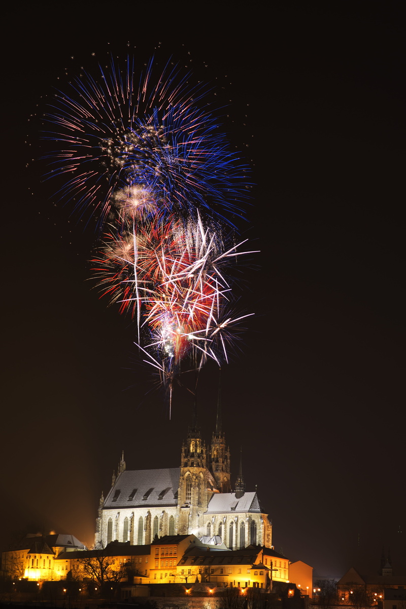 audience, city, motion, Night, celebration, new year, light, building, red, Church, paste-up, low angle view, bat, exploding, built structure, nature, radiant