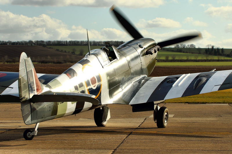 single-engine, British, fighter, Spitfire Mk. XIV, Supermarine, 2K