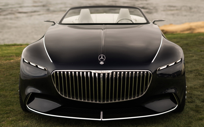 chrome, luxury, retro styled, silver colored, close-up, mode of transportation, motor vehicle, Mercedes, car, field, outdoors, black color, headlight, front view
