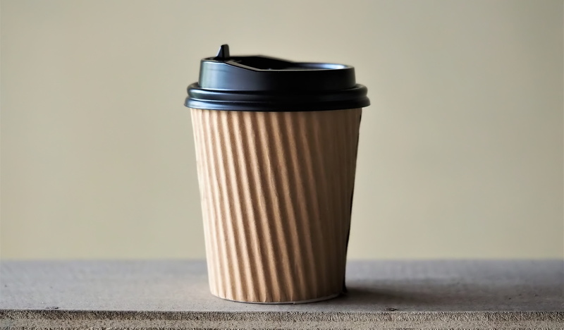 too, protein drink, no people, hot, aluminum, drink, drinks, lid, copy space, disposable, blank, disposable cup, for, tin, make, food and drink, cup, quality