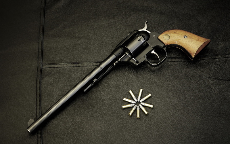 close-up, social issues, high, weapon, sign, handgun, standard, two objects, revolver, black, double, brown, single object, 1080P, protection, crime, bullets