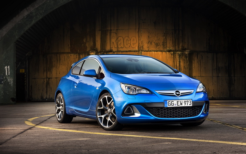 vintage car, mode of transportation, car, 4K, motor vehicle, tuning, blue, architecture, retro styled, Opel Astra OPC, built structure, illuminated, land vehicle