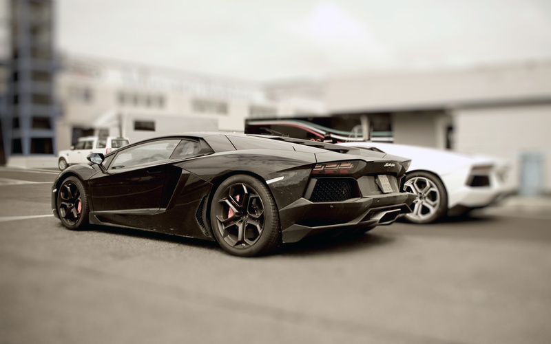 land vehicle, road, sports car, city, 2K, modern, supercars, no people, sports race, white, selective focus, sport, wheel, luxury, two, shiny, transportation