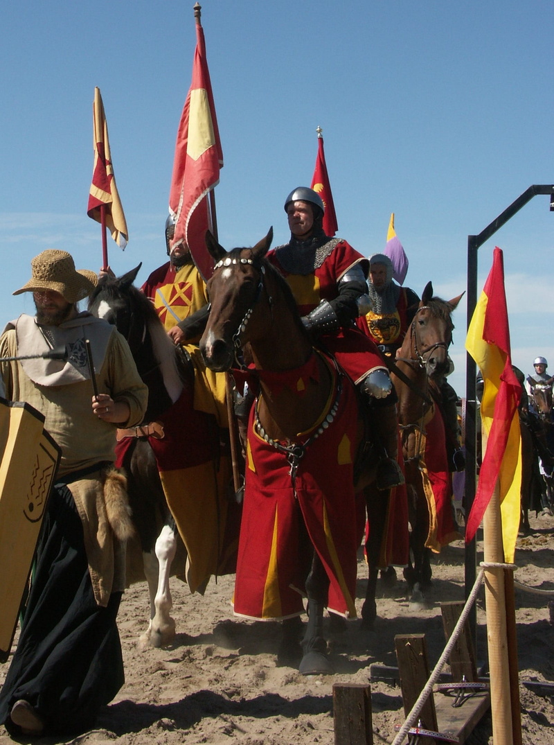 military, Riders, Knights, sunlight, helmet, Horses, clothing, nature, 1080P, flag, the past, architecture, Parade, sky, protection, patriotism, history