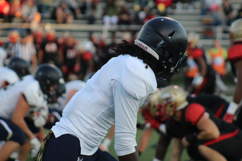 stadium, play, uniform, men, blurred background, american football player, field, spectators, athletes, people, crowd, real people, white, players, clothing