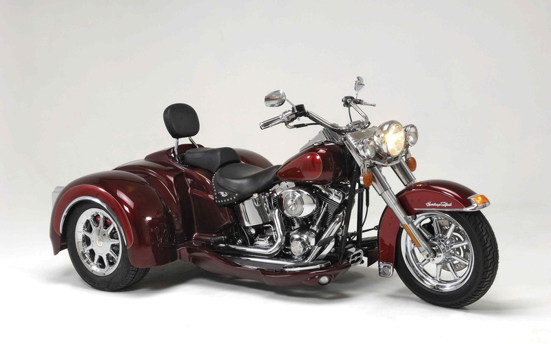 silver colored, harley davidson, crash helmet, sports race, land vehicle, speed, 2K, stationary, sports helmet, mode of transportation, motorsport, metal