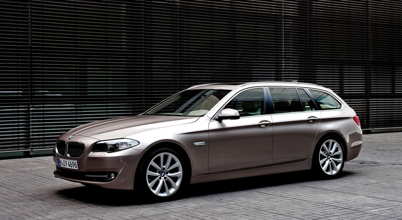 transportation, city, metal, touring, BMW, bmw 5 series touring 520d, wealth, 1080P, wagon, sports car, car, architecture, bmw 5, mode of transportation