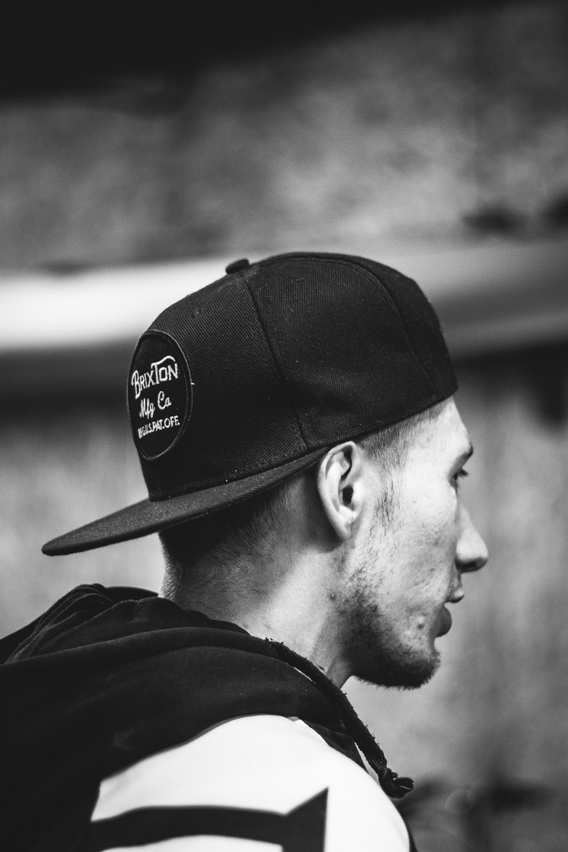 contemplation, clothing, bw, vladivostok, looking away, real people, day, black, russia, bokeh, focus on foreground, snap, black white, white, bnw, profile view