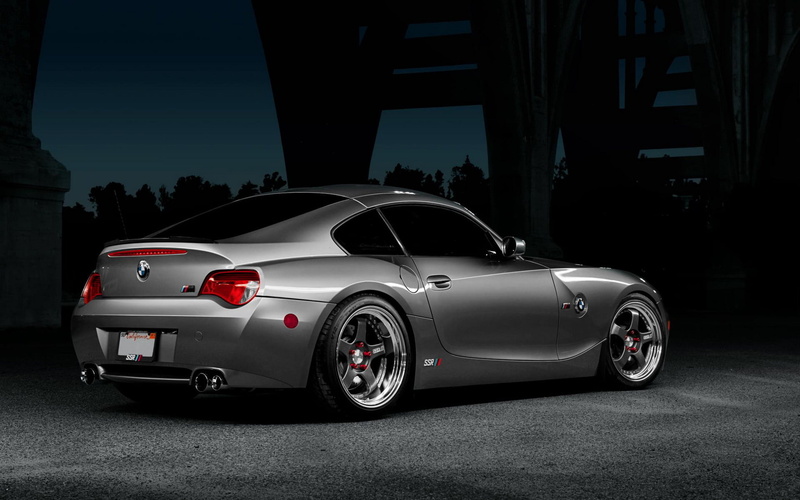 wealth, 1080P, no people, bmw z4, city, Roadster, retro styled, BMW, wheel, motor vehicle, architecture, outdoors, 1013mm, coupe, car, sports car, transportation
