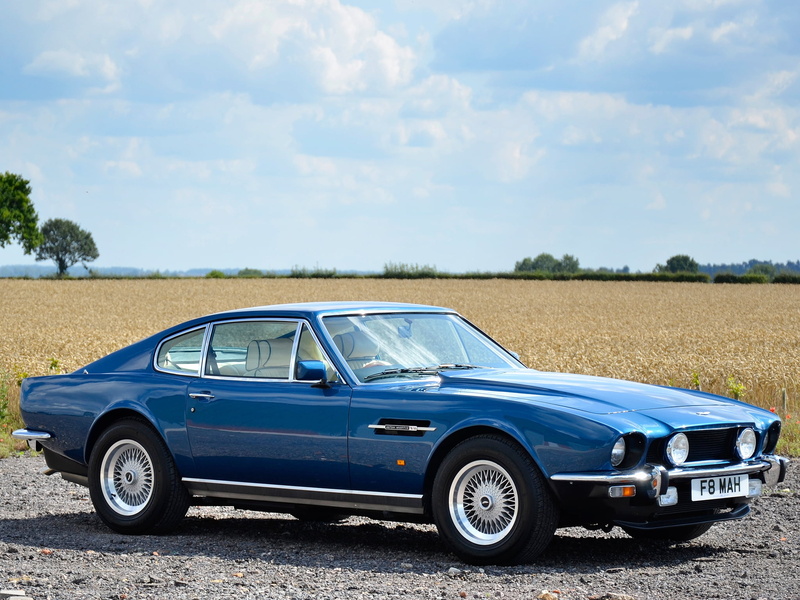 coupe, outdoors, old, bumper, no People, 1080P, aston martin, field, shiny, engine, 1972, rural Scene, motor vehicle, land Vehicle, nature, front View