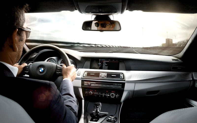 mirror, driving, real people, transportation, land vehicle, car interior, men, men with glasses, motor vehicle, rear-view mirror, control panel, mature adult