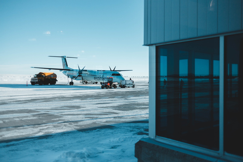 outdoors, daytime, snow, housing, landing, front, transparent, 5K, winter, architecture, clear sky, airliner, truck, no people, business, building, tower