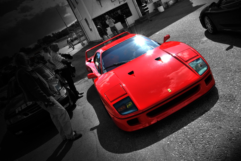 sports Car, driving, parking Lot, city, damaged, convertible, mode of Transport, black Color, traffic, isolated color, red, ferrari f40, crash, road, people