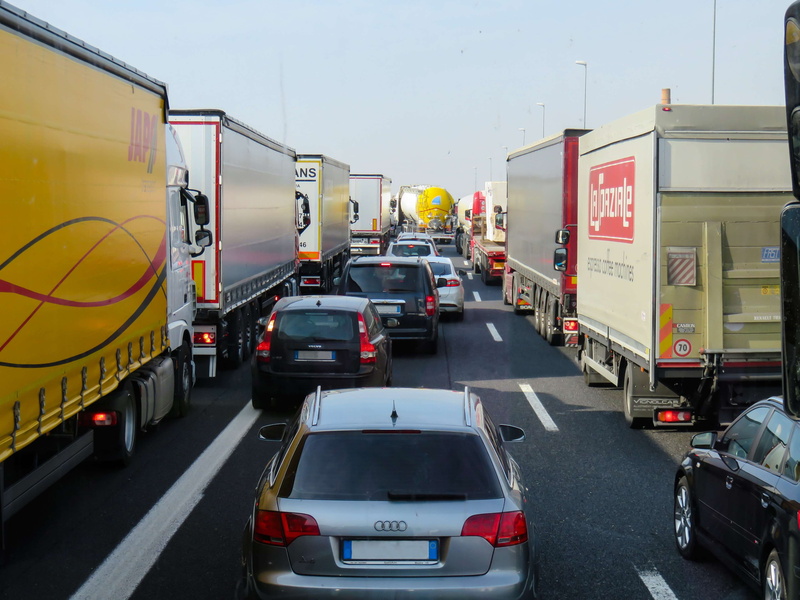 semi-truck, road, day, truck, pkw, travel, motor vehicle, car, accidents and disasters, text, jam, outdoors, communication, land vehicle, transport, accident
