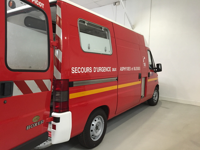 truck, rescue worker, 2K, architecture, no people, mermaid, emergency, mode of transportation, rescue service, 18, emergency equipment, care, rescuer
