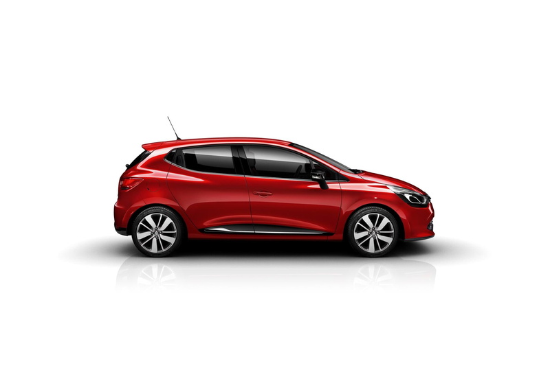 red, renault, traffic accident, toy, technology, cut out, no people, car, breaking, mode of transportation, single object, 1080P, land vehicle, indoors