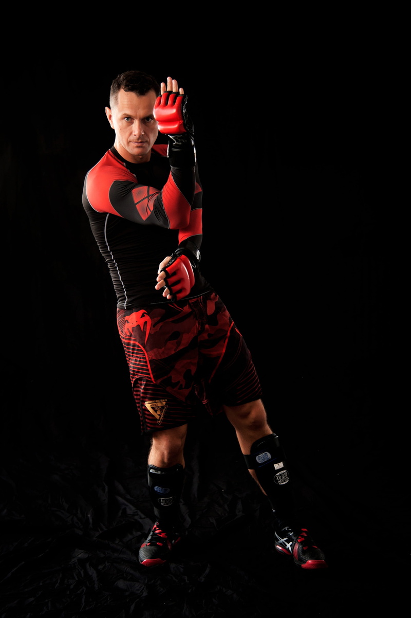 attack, strength, young adult, wing tzun, wing chun martel art, studio shot, clothing, teacher, athlete, box, exercising, healthy lifestyle, fight, full length