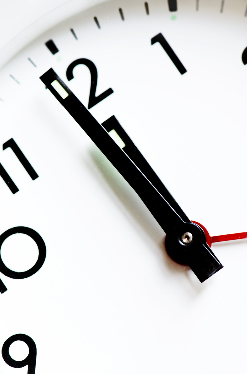 clock, close-up, no people, studio shot, accuracy, white background, minute, instrument of time, second, hurry, countdown, clock hand, single object, afternoon