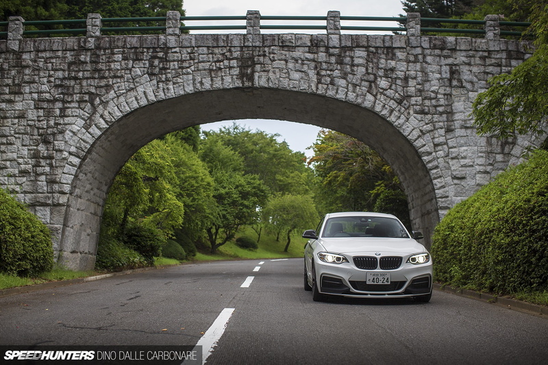 connection, car, direction, architecture, motor vehicle, tree, bridge, sign, arched, 1080P, the way forward, M235i, built structure, nature, travel, arch bridge