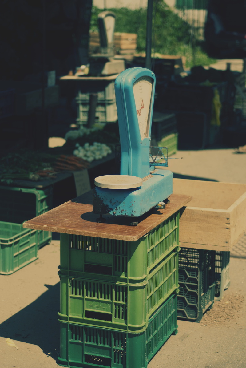 Market, trade, sunlight, no people, restaurant, stack, the weight of the, food and drink, container, wood - material, still life, groceries, indoors, day