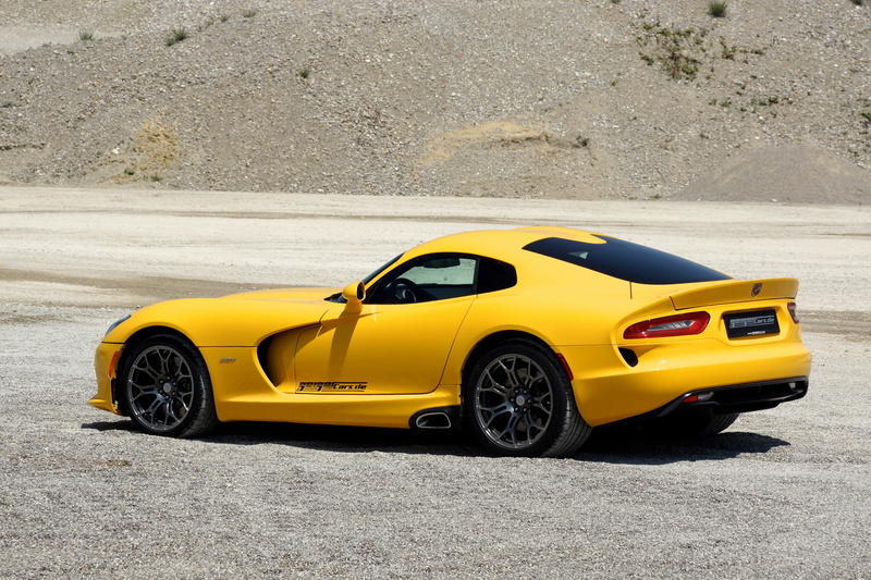 outdoors, power, wheel, elegance, engine, geiger, city, coupe, mode of transportation, yellow, driving, supercar, car, viper, front View, dodge, competition