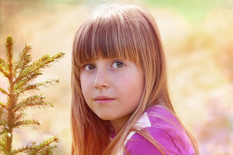 looking, young Women, beauty In Nature, color Image, Child, looking At Camera, women, children only, one girl only, Girl, plant, Human, nature, caucasian Ethnicity