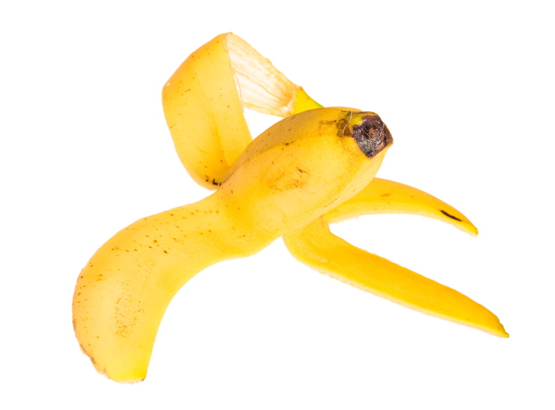 studio shot, closeto, peel, fall, communication, copy, closeup, ripe, 2K, delicious, studio, snack, white background, injury, freshness, image, slip, food