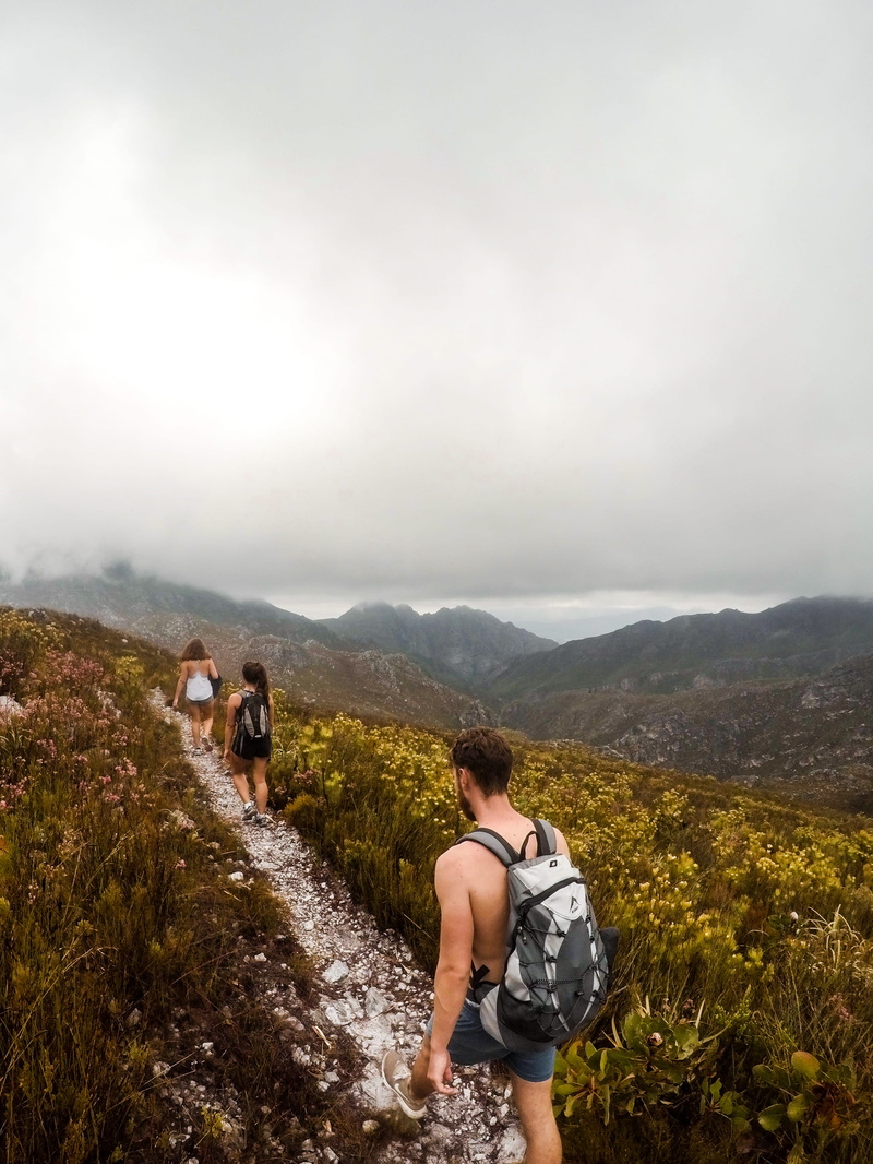daylight, scenery, landscape, scenics - nature, clouds, woman, hiking, foot path, views, recreation, 2K, activity, man, climbing, high, wide angle photography
