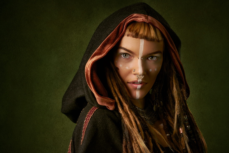 2K, beautiful woman, hair, studio shot, young women, makeup, hood - clothing, dreadlock, pircing, scarf, tribal, smiling, widow, hoodie, women, long hair