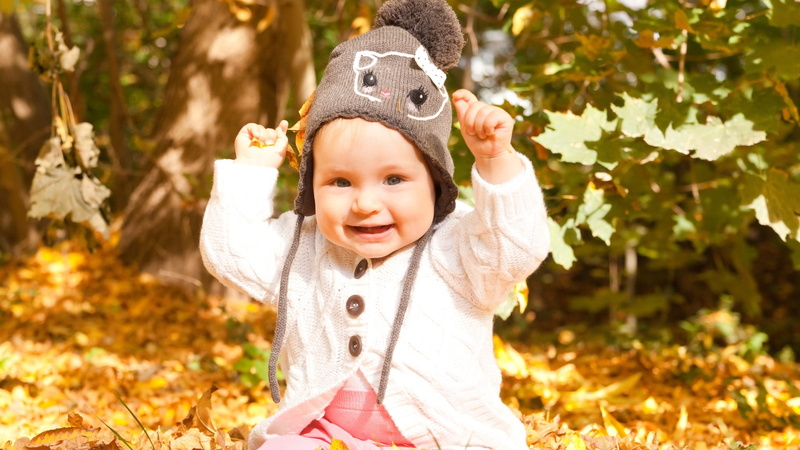 day, happiness, human limb, park - Man Made Space, beauty In Nature, cap, girls, smile, yellow, positive Emotion, childhood, forest, baby Girls, tree, playing