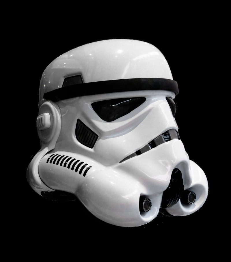toy, representation, indoors, helmet, human representation, 1080P, single object, stormtrooper, face, still life, starwars, plastic, cut out, no people