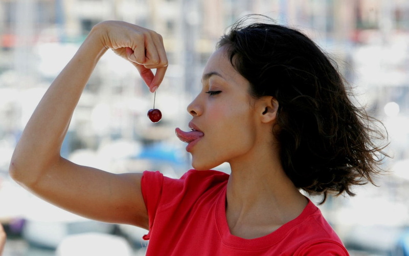 720P, rosario dawson