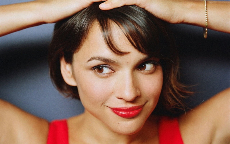 720P, Norah Jones, Singers