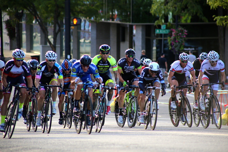 crowd, transportation, bicyclist, cycle, sport, racing, men, Cyclist, road, leisure, Race, mode of transport, city, cyclists, biker, speed, cycling, headwear