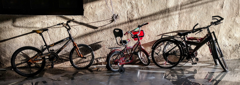 shadow, wall, sidewalk, 4K, land vehicle, stationary, wall - building feature, no people, cycle, creativity, bicycle, mode of transportation, street, building exterior