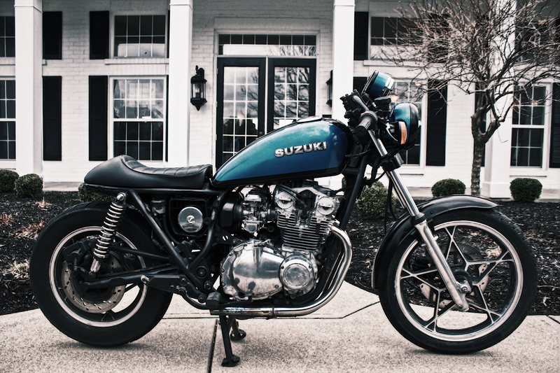 classic, bobber, outdoors, street, built structure, urban Scene, mode of Transport, headlight, 5K, mode of transportation, scooter, wheel, chrome, luxury