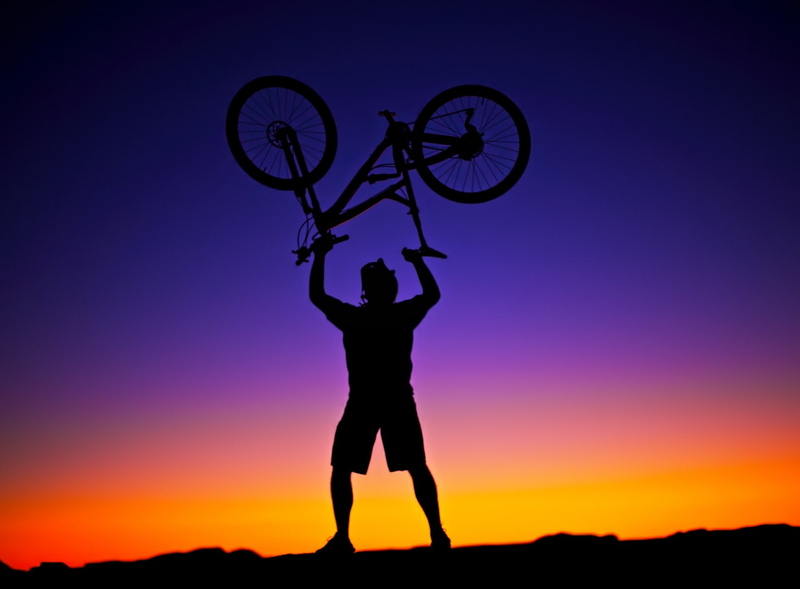Silhouette, holding, lifestyles, 1080P, bicycle, dusk, limb, leisure activity, Extreme, Cool, Mountain, human limb, back lit, Utah, Portrait, effort, victory